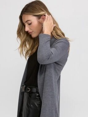 NWOT Laura Long Long-Sleeved Grey Open Knit Drapey Cardigan Size Medium